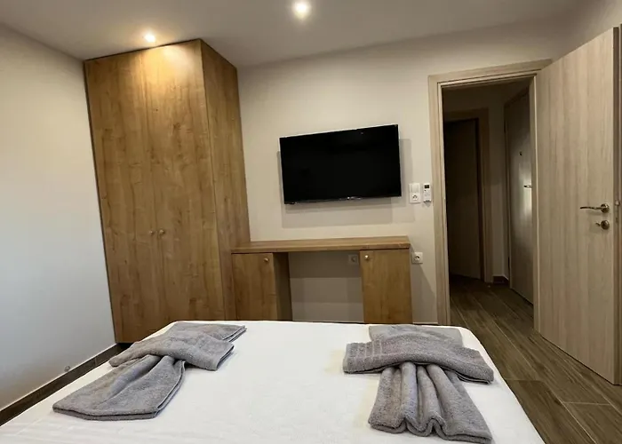 Victoria's Nea Triglia